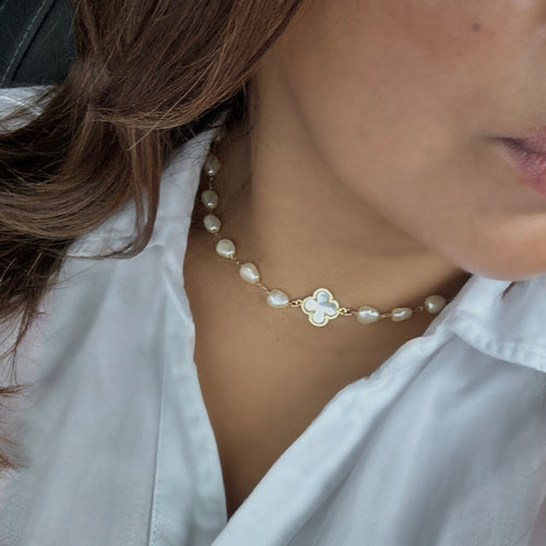 Classy Clover Pearl Necklace